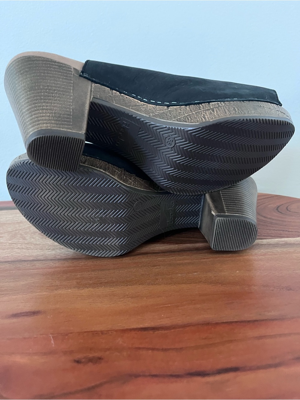 Dansko Black Nubuck Leather Slingback Platform Sandals Brown Strap Size 38 - Picture 4 of 7